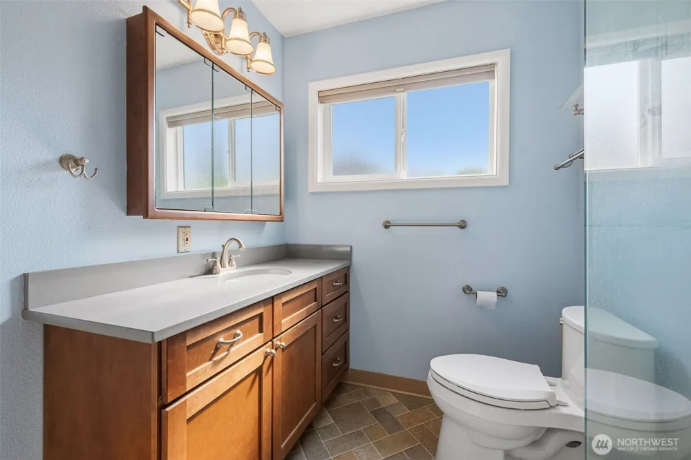 116 Virginia Place Longview, WA 98632
