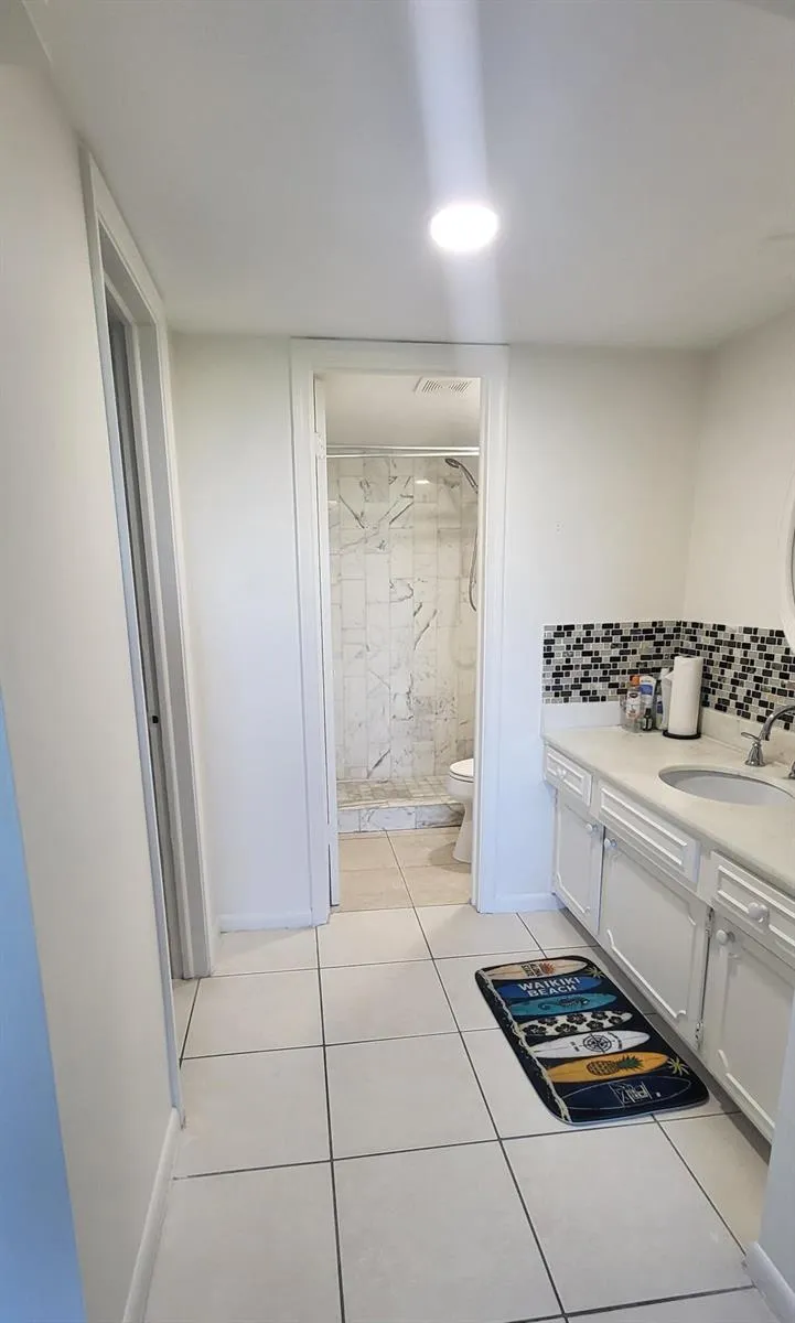 5200 Ocean Boulevard #615 Lauderdale By The Sea, FL 33308