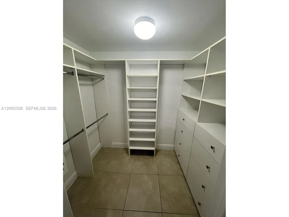 60 SW 13th St #3219 Miami, FL 33130