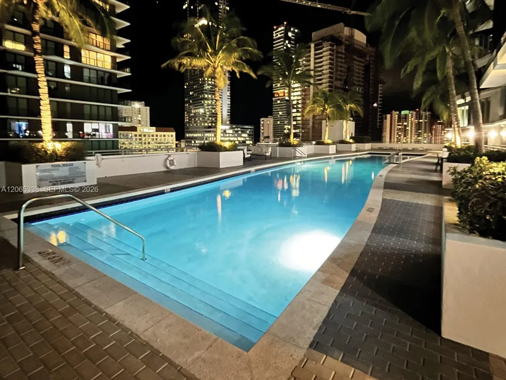 60 SW 13th St #3219 Miami, FL 33130