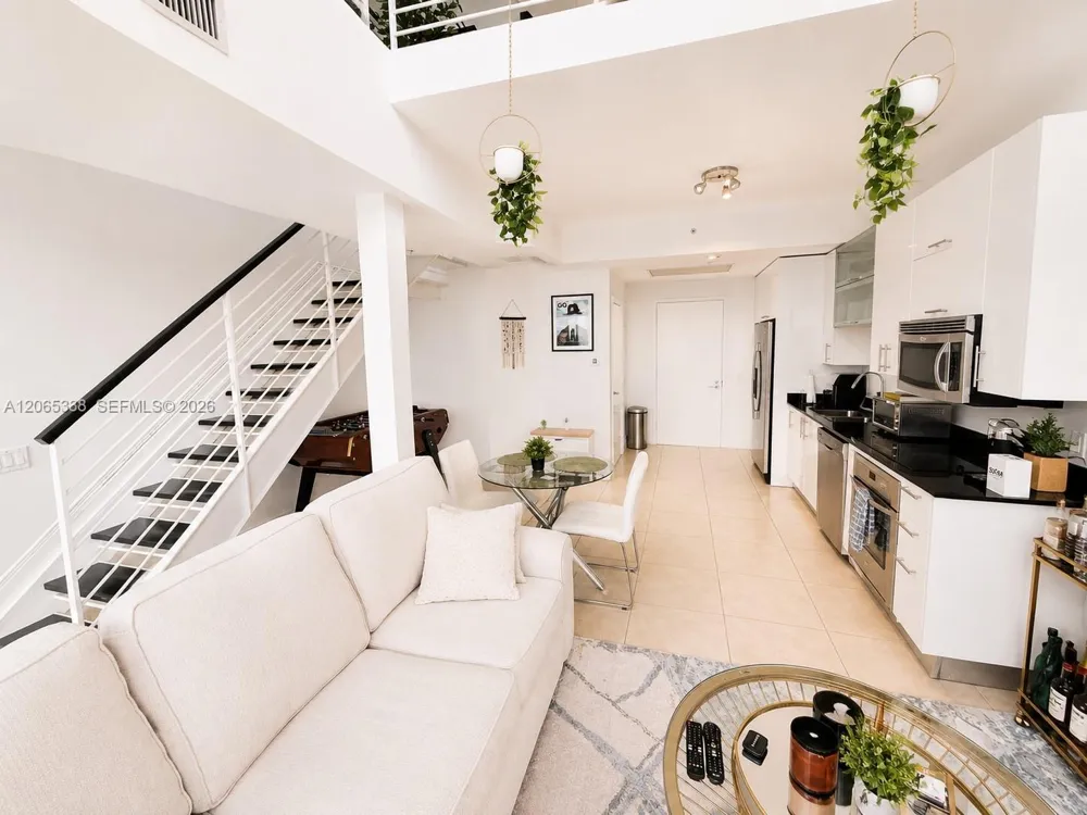 60 SW 13th St #3219 Miami, FL 33130
