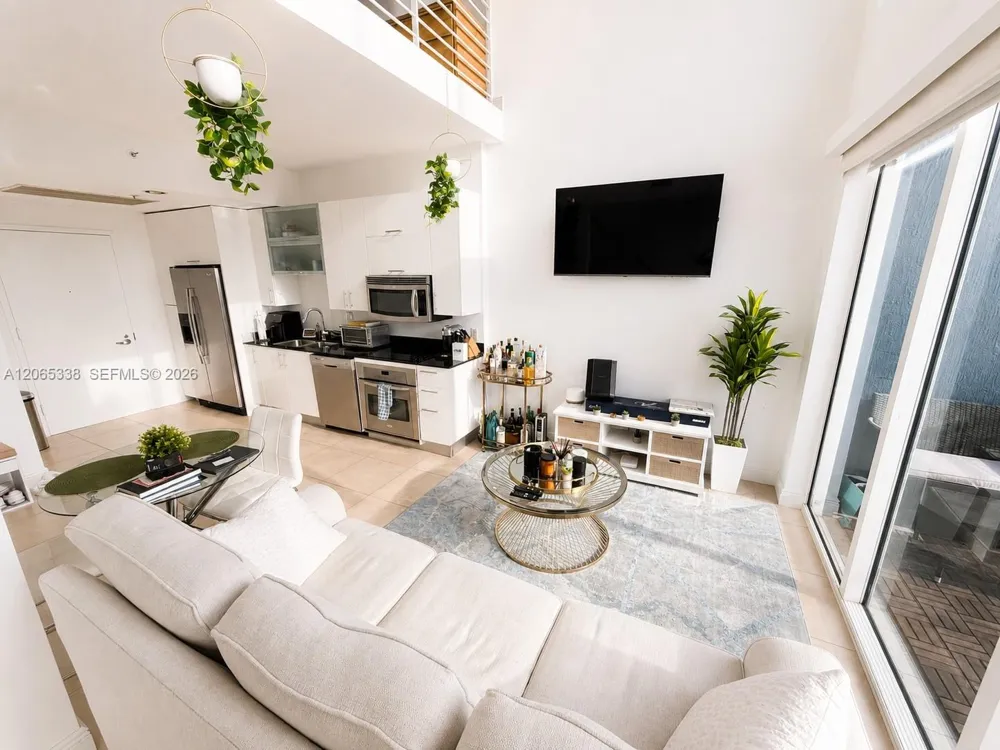 60 SW 13th St #3219 Miami, FL 33130