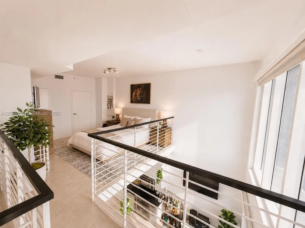 60 SW 13th St #3219 Miami, FL 33130