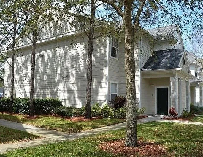 1301 EASTERN PECAN PLACE #208 Winter Garden, FL 34787