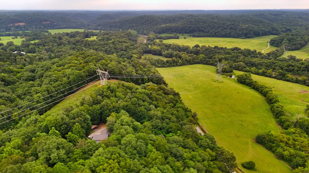 4 Cedar Hill Rd White Bluff, TN 37187