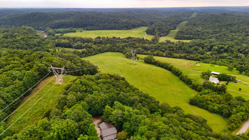 4 Cedar Hill Rd White Bluff, TN 37187