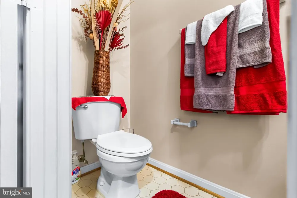 2807 TYBURN OAKS COURT Waldorf, MD 20601