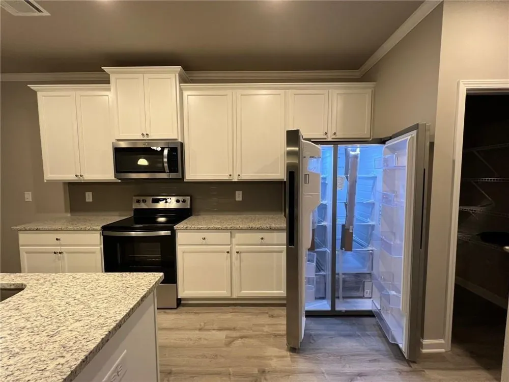 5348 Fox Hill Lane Oakwood, GA 30566