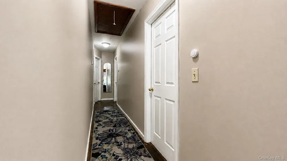 16 Upper Hillman Road Warwick, NY 10990