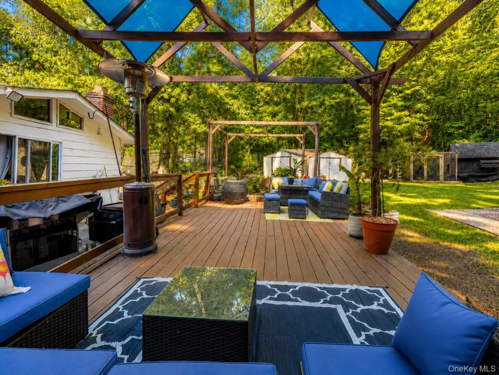 16 Upper Hillman Road Warwick, NY 10990