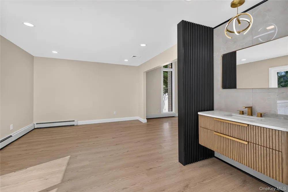 96 Chestnut Street Mount Sinai, NY 11766