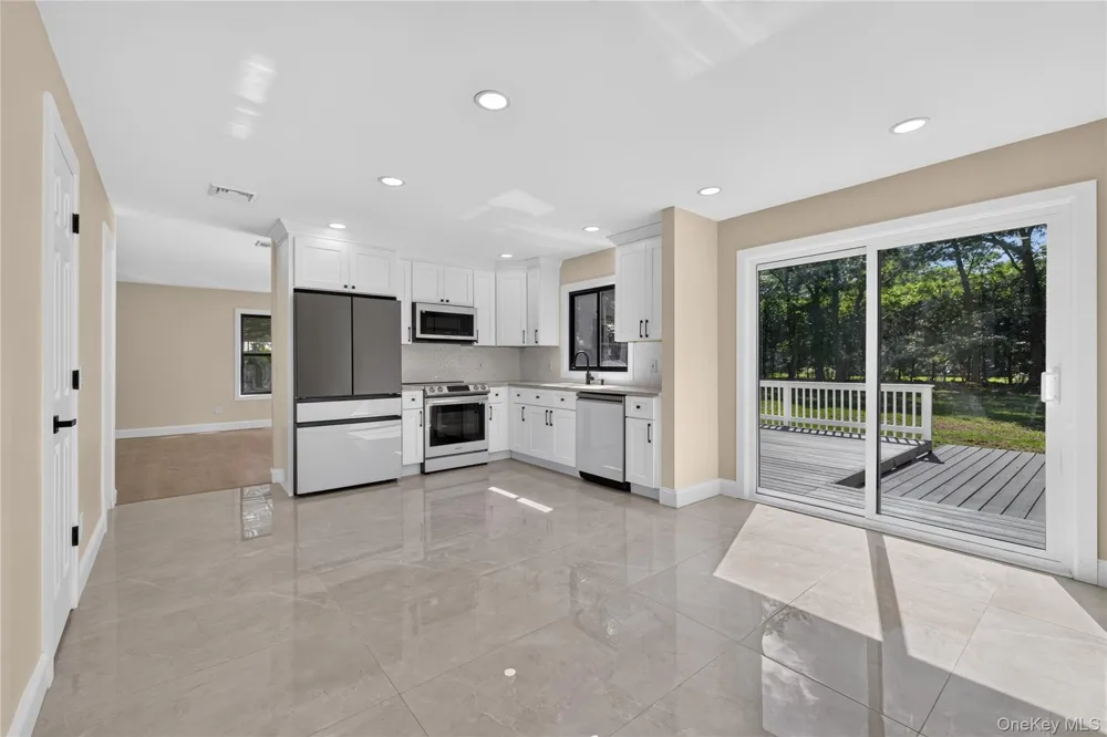 96 Chestnut Street Mount Sinai, NY 11766