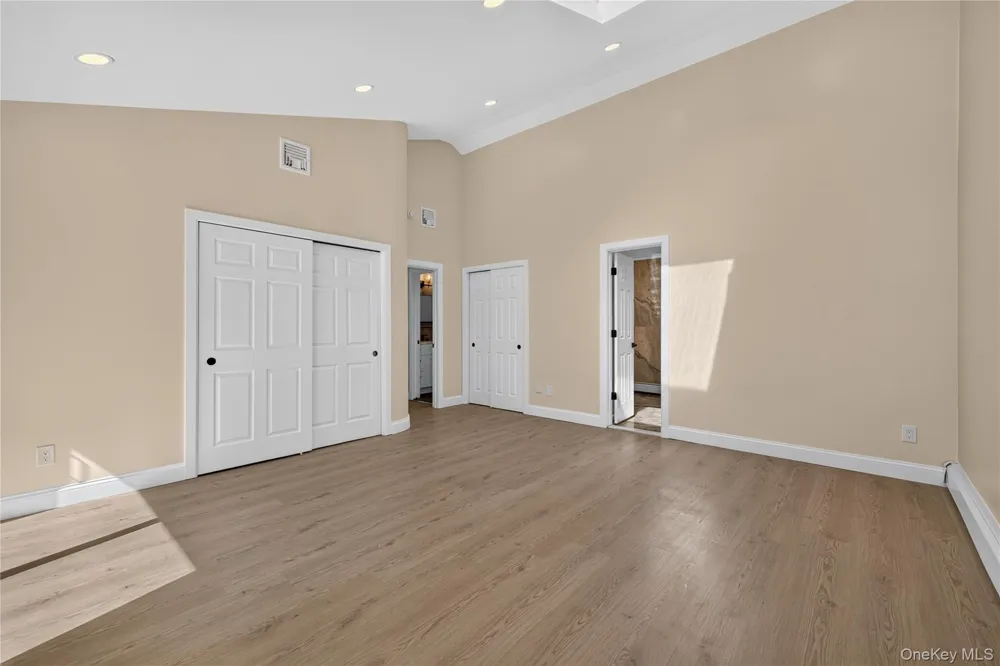 96 Chestnut Street Mount Sinai, NY 11766