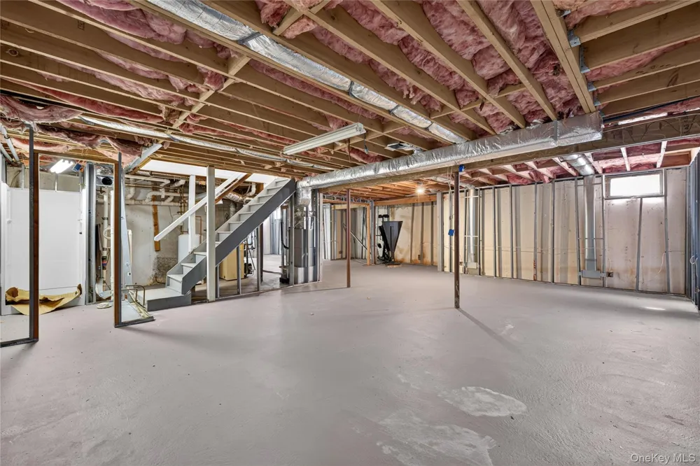 96 Chestnut Street Mount Sinai, NY 11766