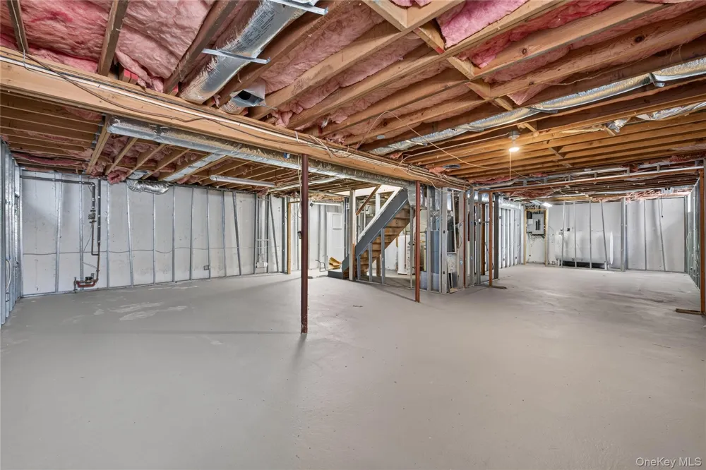 96 Chestnut Street Mount Sinai, NY 11766