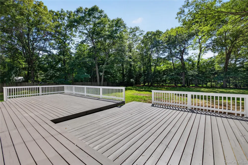 96 Chestnut Street Mount Sinai, NY 11766