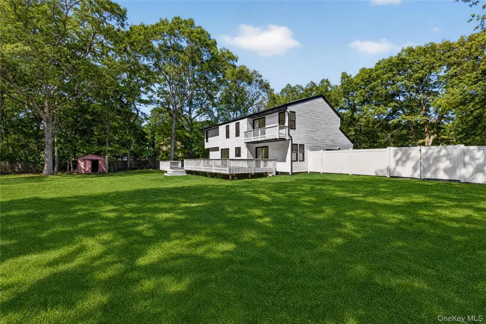 96 Chestnut Street Mount Sinai, NY 11766