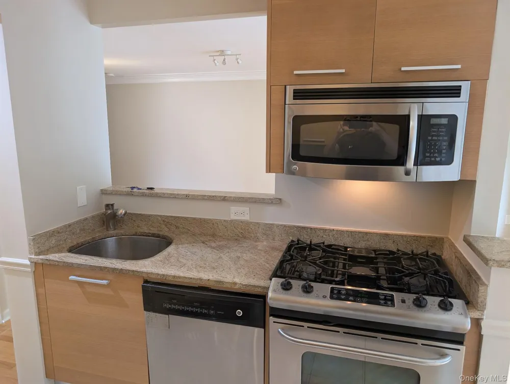 1155 Warburton Avenue Yonkers, NY 10701