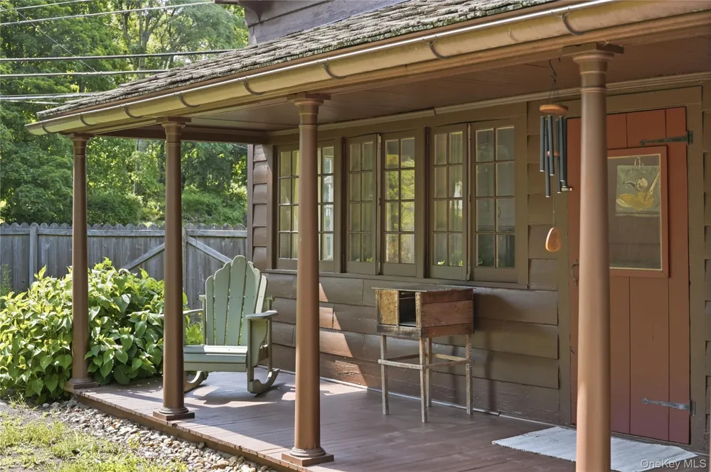 809 Traver Road Pleasant Valley, NY 12569