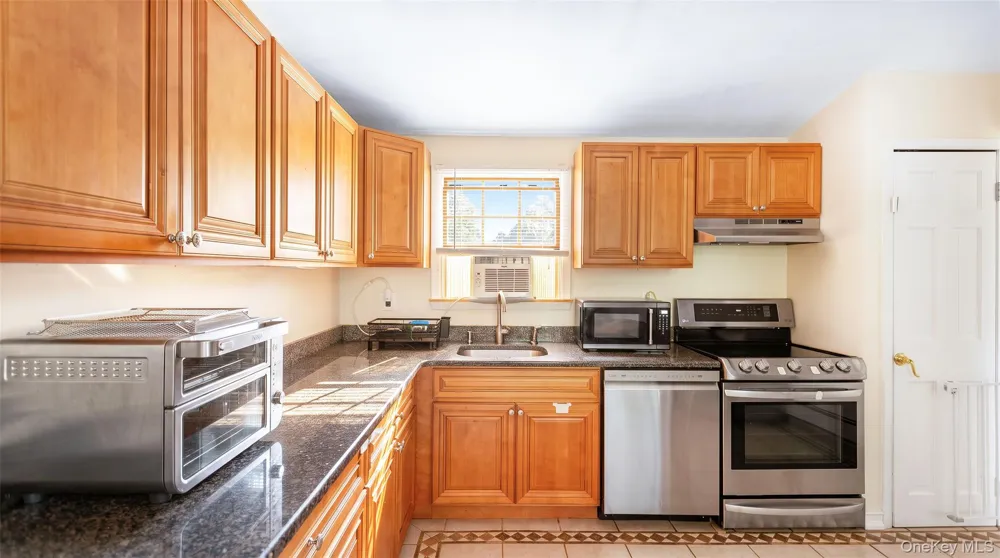 2 Pinetop Drive Shirley, NY 11967