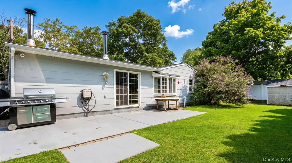 2 Pinetop Drive Shirley, NY 11967