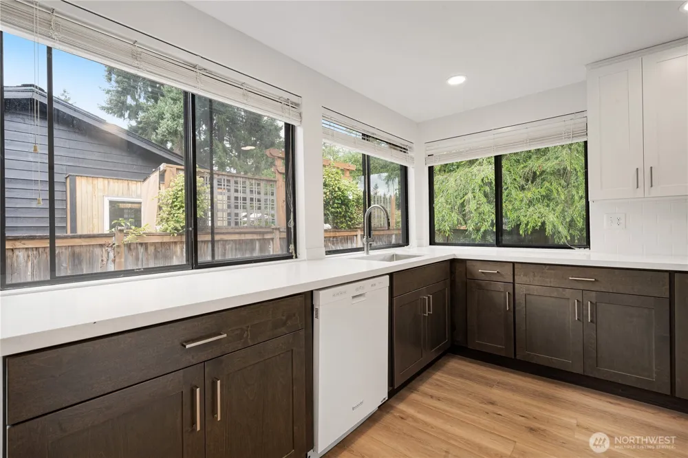 3216 171st Avenue NE Bellevue, WA 98008