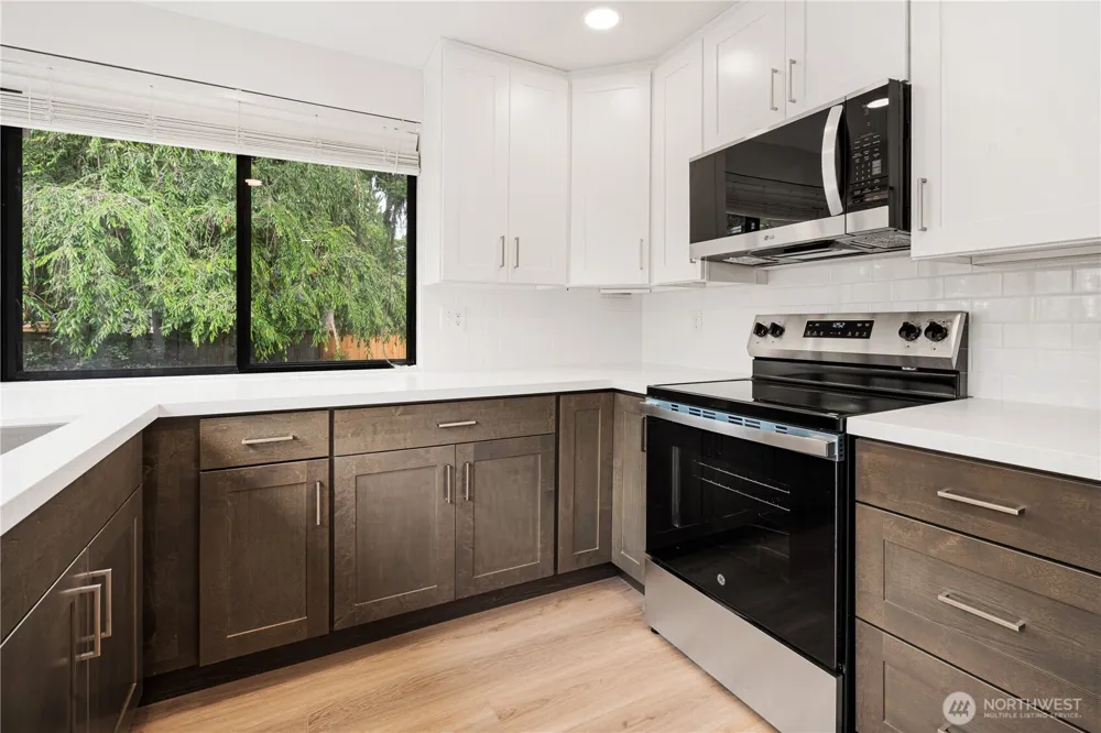 3216 171st Avenue NE Bellevue, WA 98008