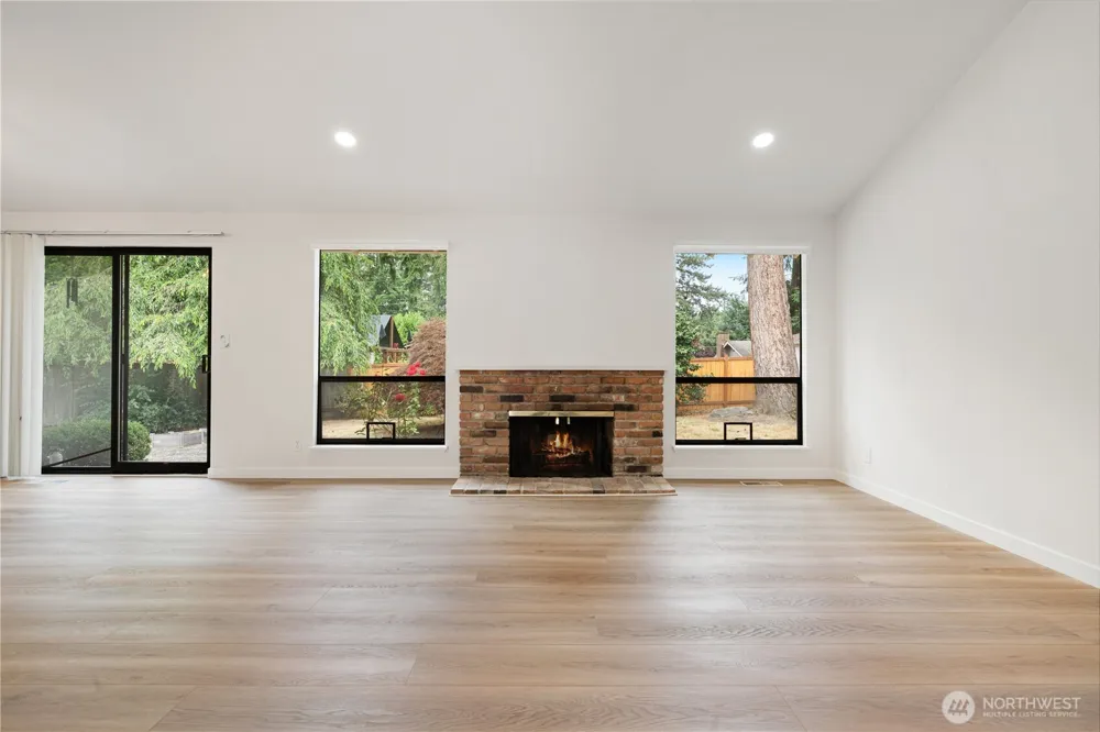3216 171st Avenue NE Bellevue, WA 98008