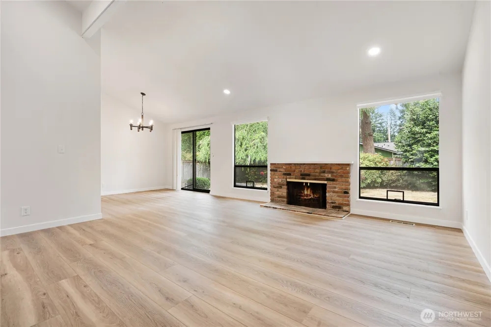 3216 171st Avenue NE Bellevue, WA 98008