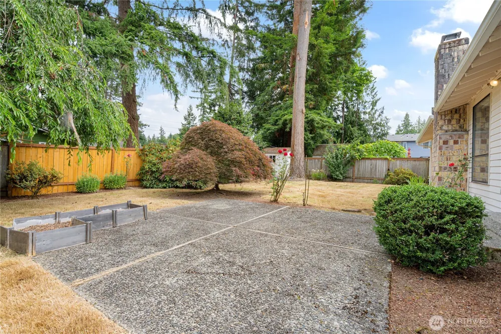 3216 171st Avenue NE Bellevue, WA 98008
