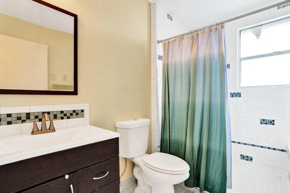 4737 Grapevine Way Davie, FL 33331