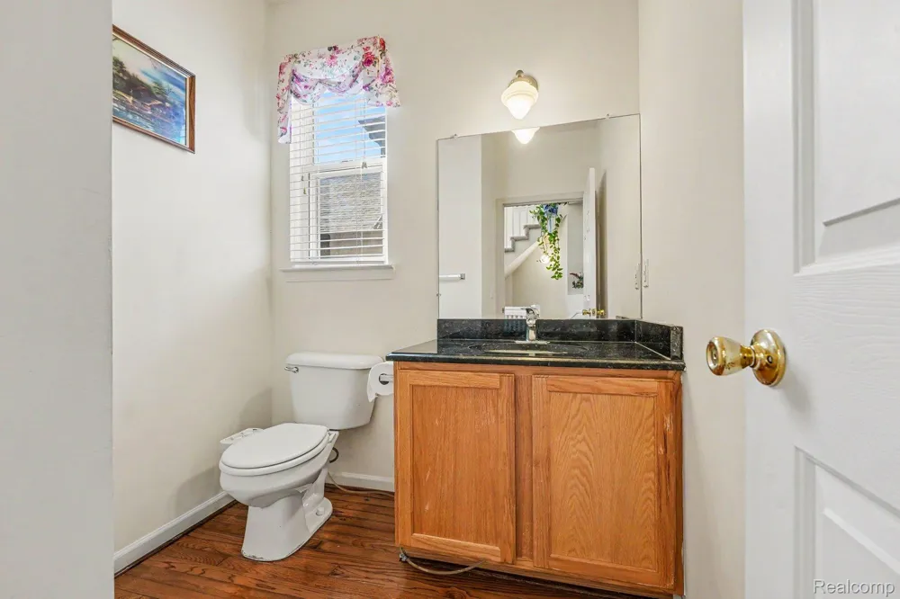 49235 Yale Drive Macomb Township, MI 48044