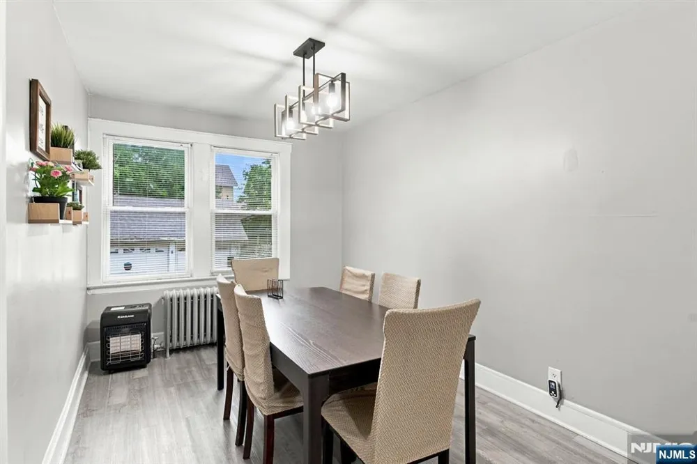 27 Philip Place Irvington, NJ 07111