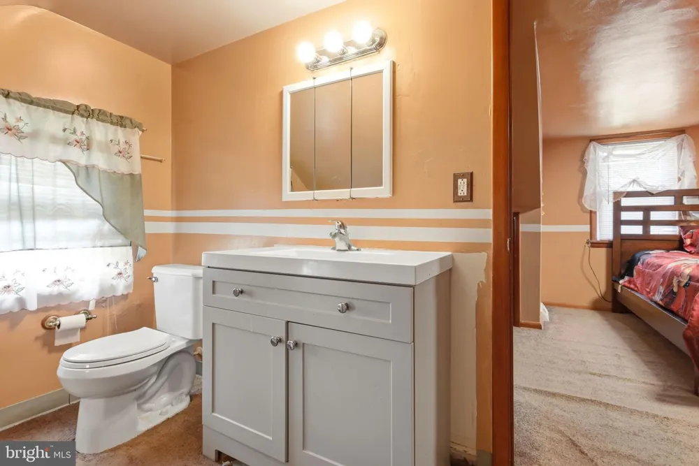 260 SOMERSET STREET Ewing, NJ 08638