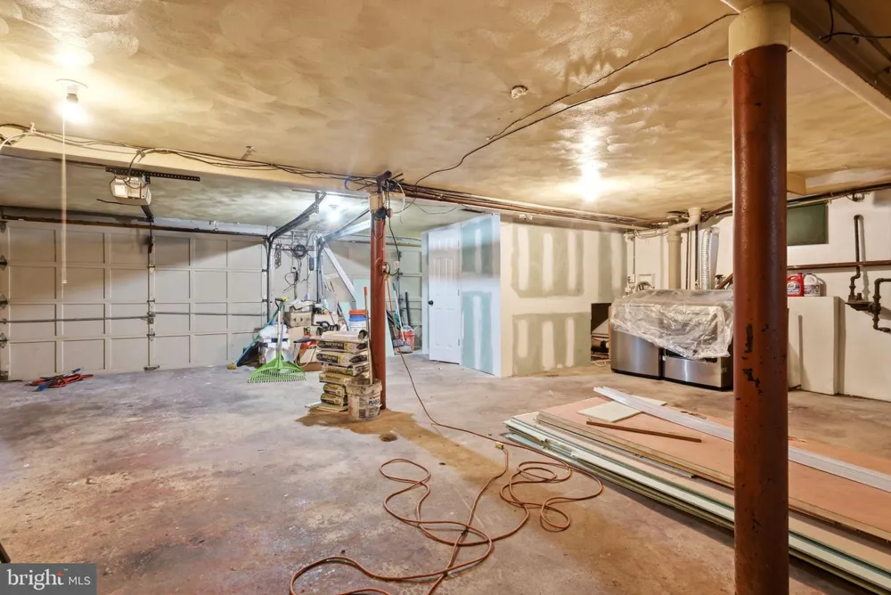 260 SOMERSET STREET Ewing, NJ 08638