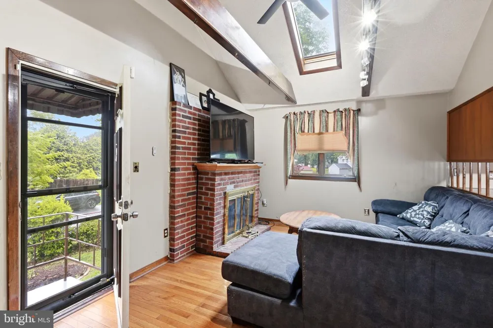 260 SOMERSET STREET Ewing, NJ 08638