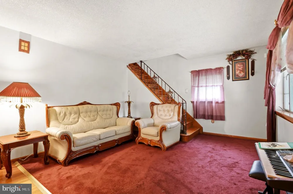 260 SOMERSET STREET Ewing, NJ 08638