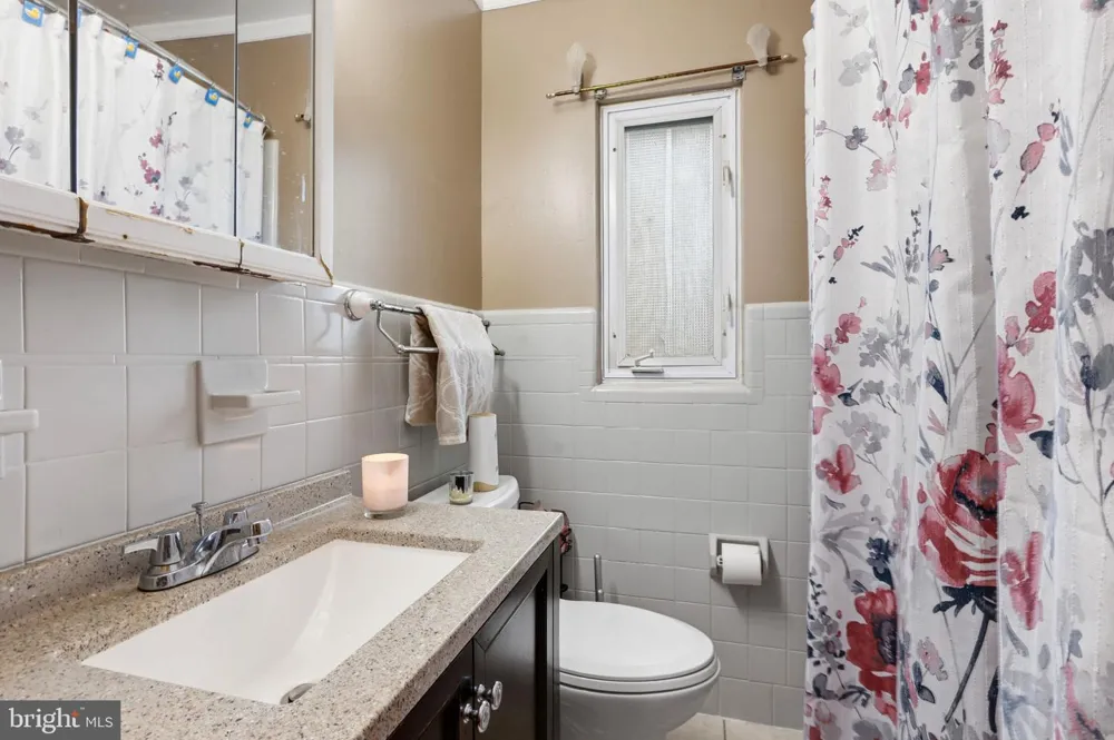 260 SOMERSET STREET Ewing, NJ 08638