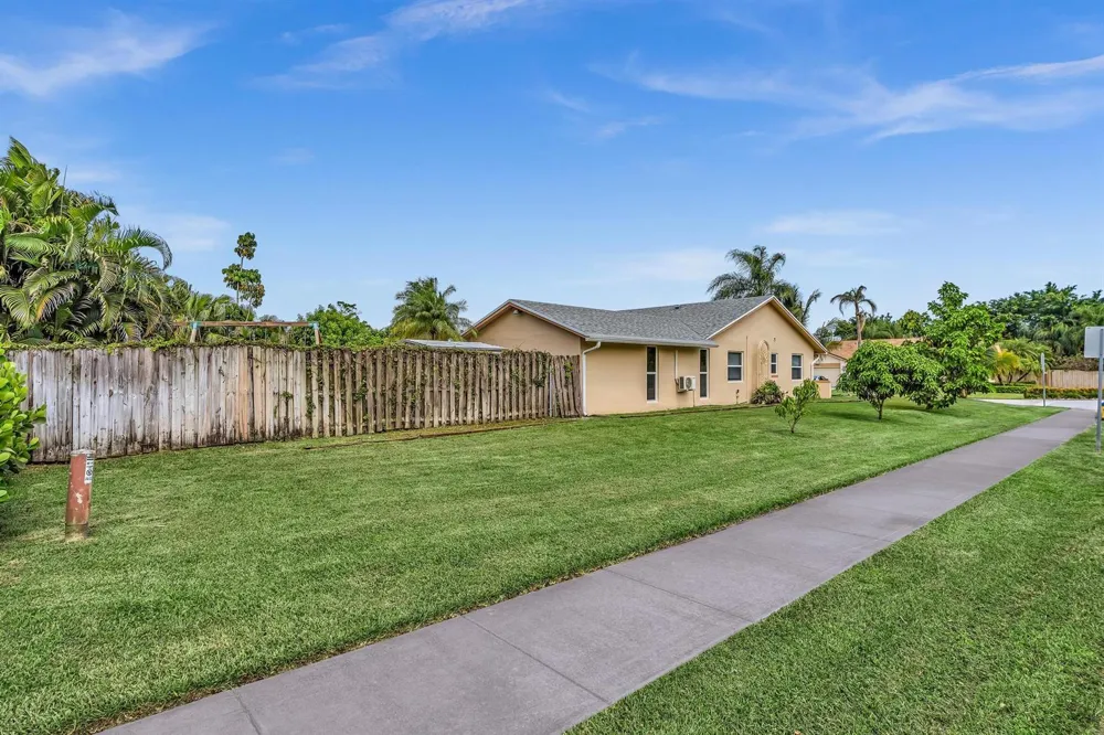 3947 NW 22ND STREET Coconut Creek, FL 33066