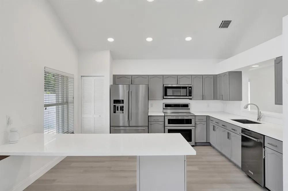 10729 EDINBURGH STREET Cooper City, FL 33026
