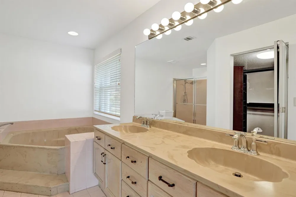 10729 EDINBURGH STREET Cooper City, FL 33026