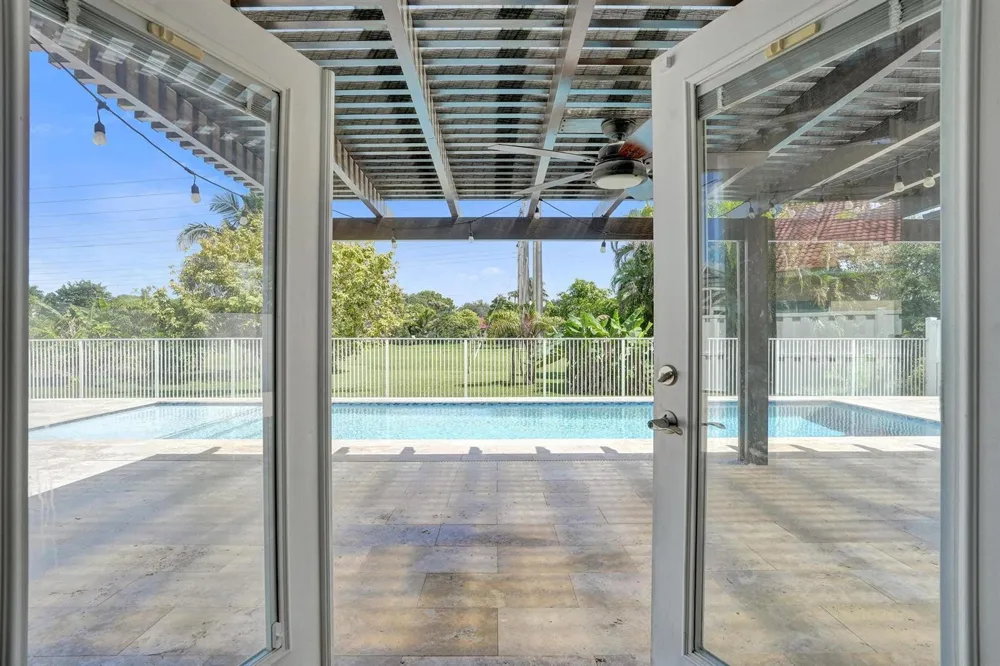10729 EDINBURGH STREET Cooper City, FL 33026