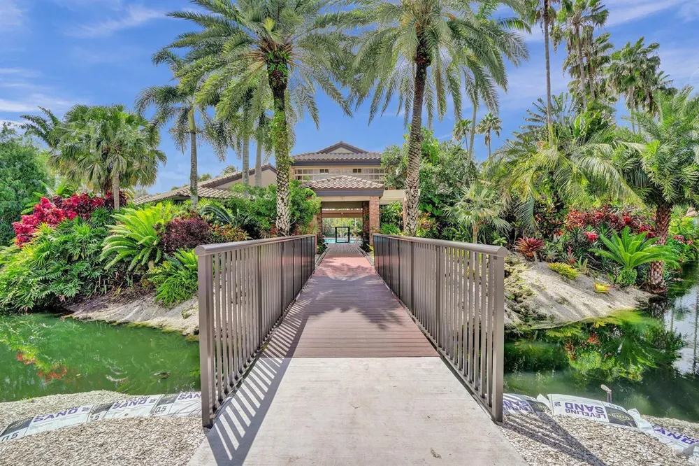 10729 EDINBURGH STREET Cooper City, FL 33026