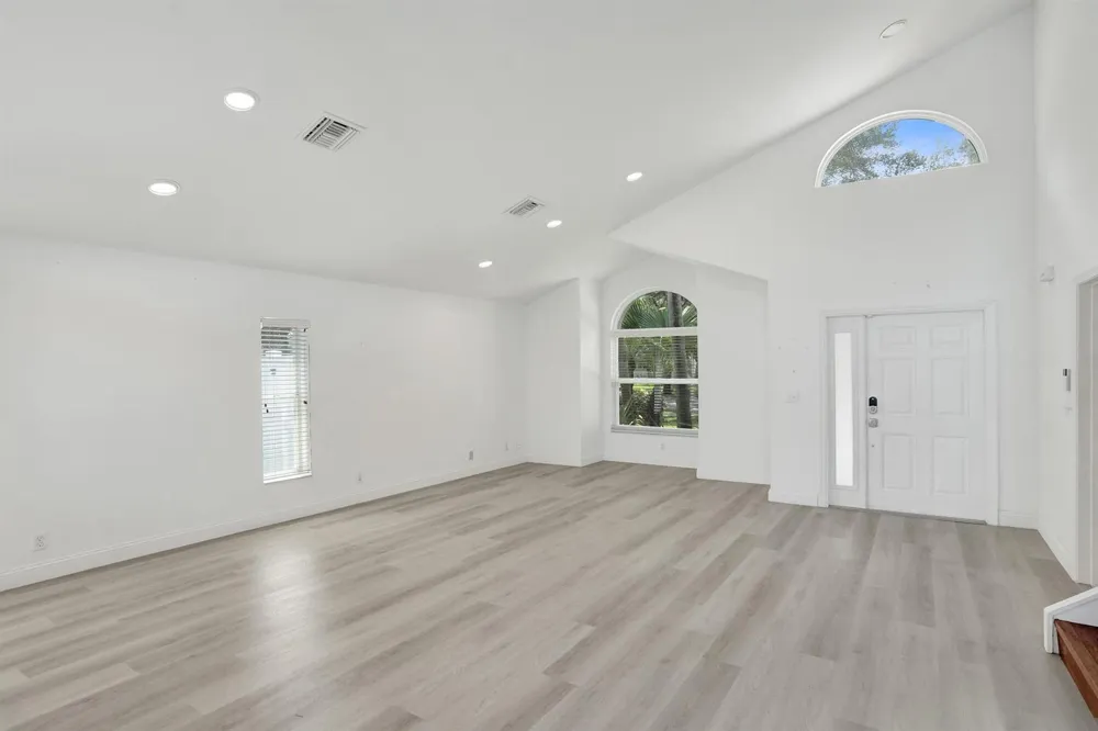 10729 EDINBURGH STREET Cooper City, FL 33026