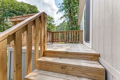 1613 Mockingbird Lane