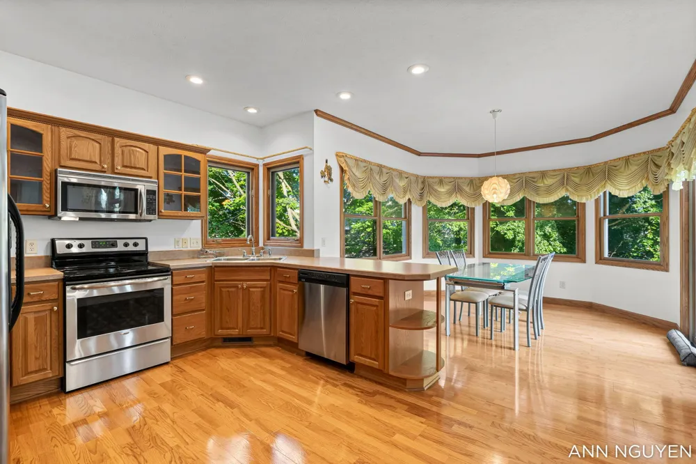5263 Pine Slope Drive SW Wyoming, MI 49519