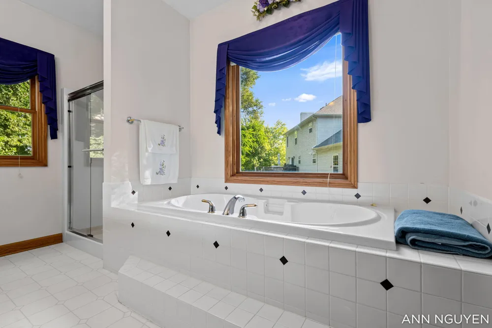 5263 Pine Slope Drive SW Wyoming, MI 49519