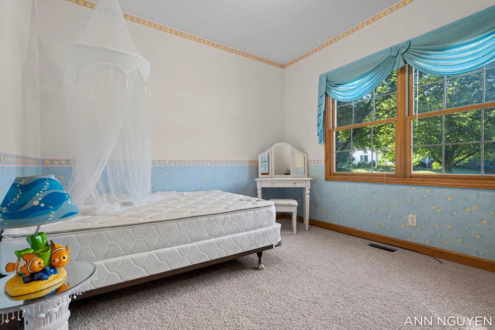 5263 Pine Slope Drive SW Wyoming, MI 49519