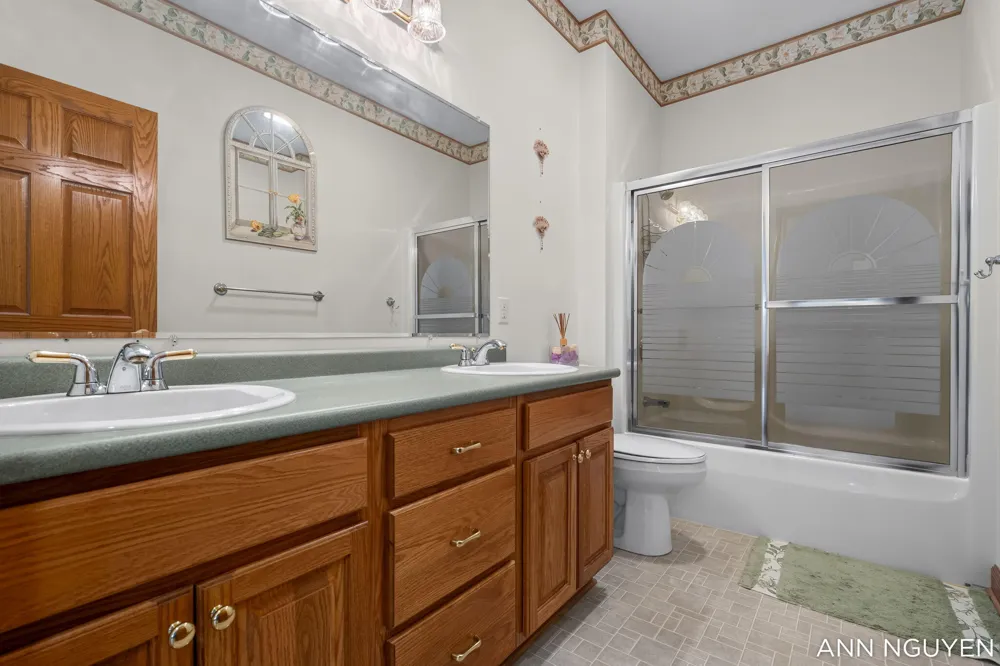 5263 Pine Slope Drive SW Wyoming, MI 49519