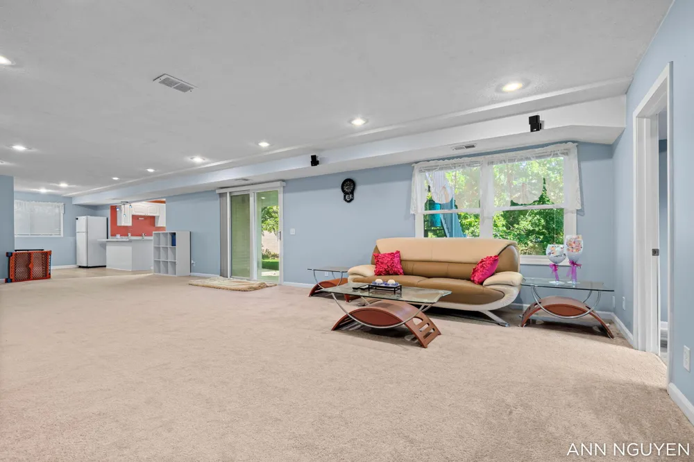 5263 Pine Slope Drive SW Wyoming, MI 49519